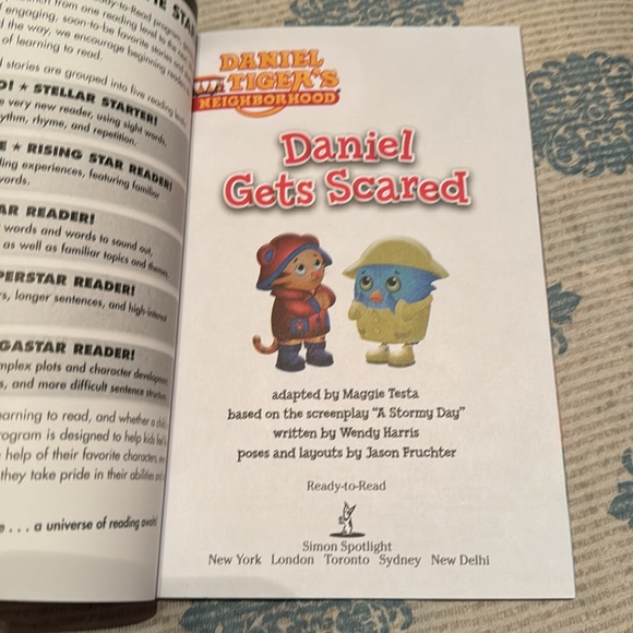 Daniel Tiger’s Neighborhood “Daniel Gets Scared” book - Picture 3 of 3